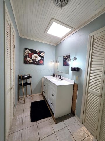 1530 N Sumner Street, Pampa, TX 79065