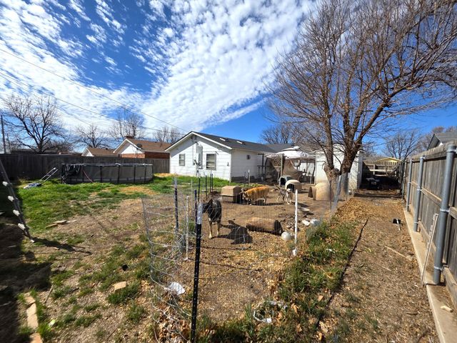 1530 N Sumner Street, Pampa, TX 79065