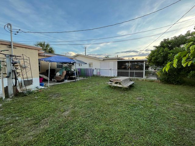 105 SE 15TH Street A, Deerfield Beach, FL 33441