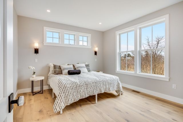179 Beebe Acres Rd, Falmouth, MA 02540