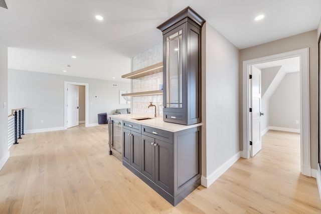 179 Beebe Acres Rd, Falmouth, MA 02540