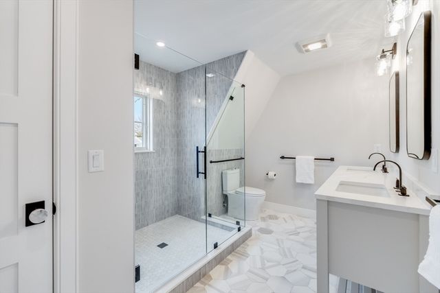 179 Beebe Acres Rd, Falmouth, MA 02540