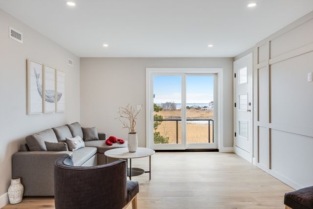 179 Beebe Acres Rd, Falmouth, MA 02540