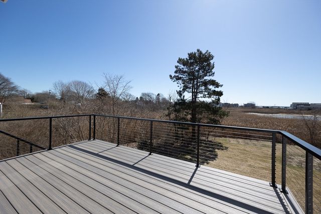 179 Beebe Acres Rd, Falmouth, MA 02540