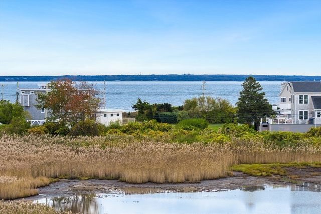 179 Beebe Acres Rd, Falmouth, MA 02540