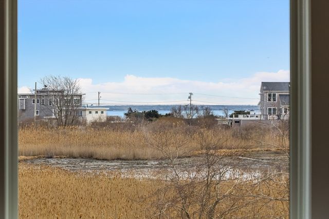 179 Beebe Acres Rd, Falmouth, MA 02540