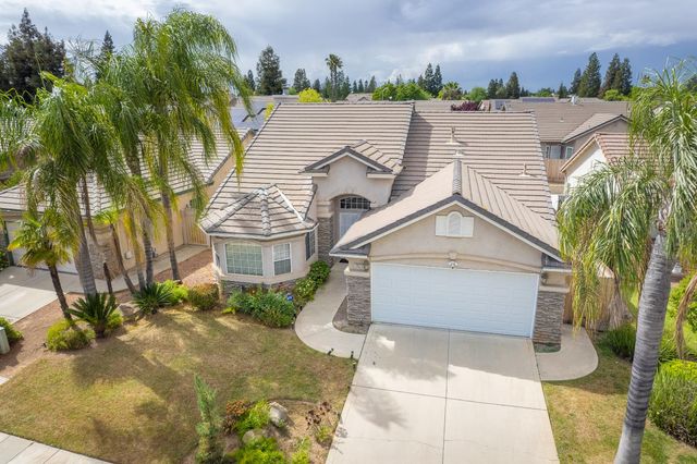 10373 N Baird Avenue, Fresno, CA 93730