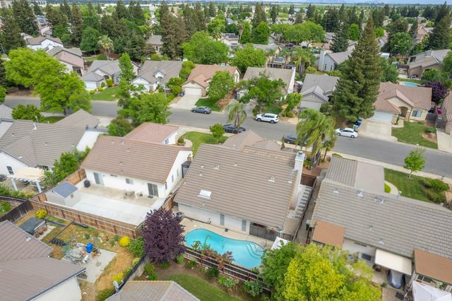 10373 N Baird Avenue, Fresno, CA 93730