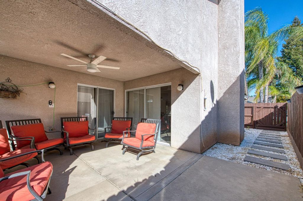 Image 22 of property listing at 10373 N Baird Avenue, Fresno, CA 93730