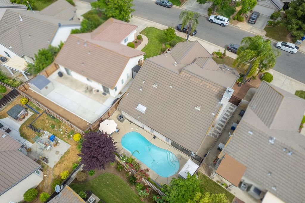 Image 25 of property listing at 10373 N Baird Avenue, Fresno, CA 93730