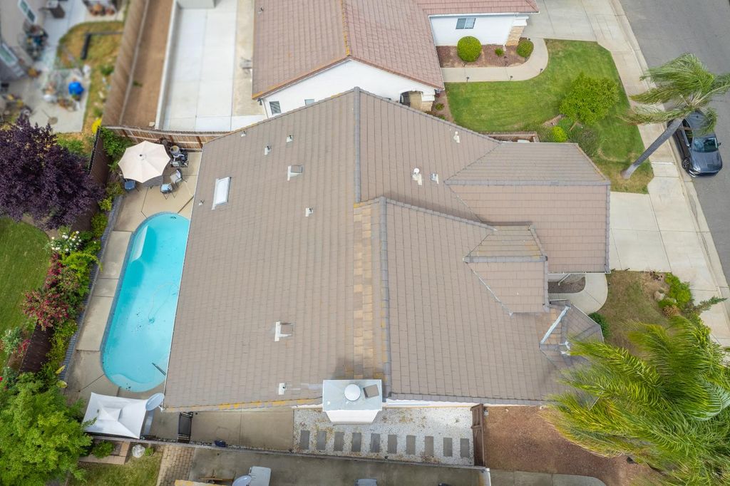 Image 28 of property listing at 10373 N Baird Avenue, Fresno, CA 93730