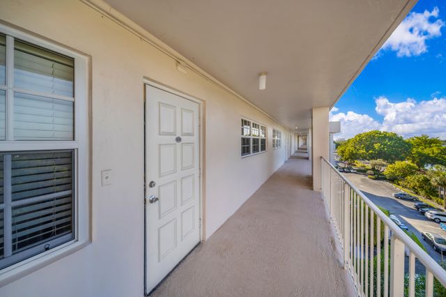 2901 S Palm Aire Drive 609, Pompano Beach, FL 33069