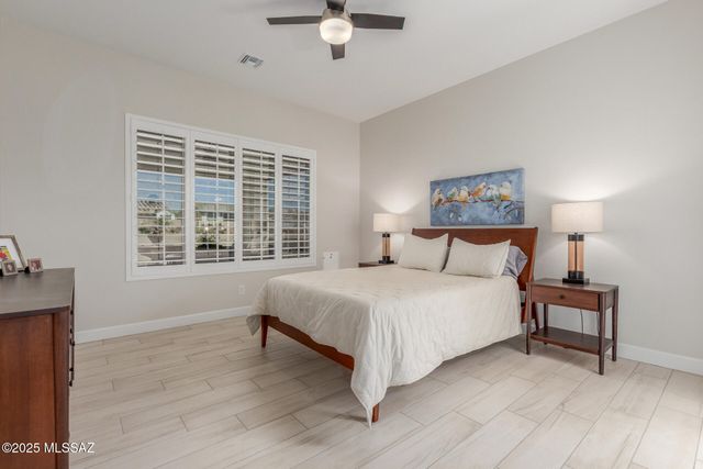 1936 N Star View Lane, Green Valley, AZ 85614