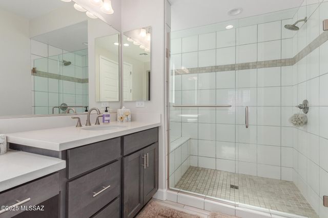 1936 N Star View Lane, Green Valley, AZ 85614