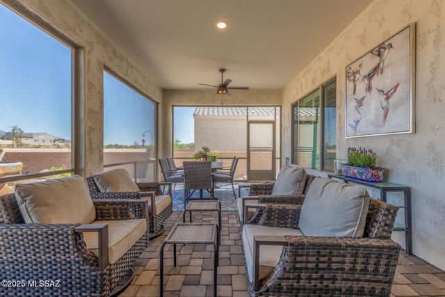 1936 N Star View Lane, Green Valley, AZ 85614