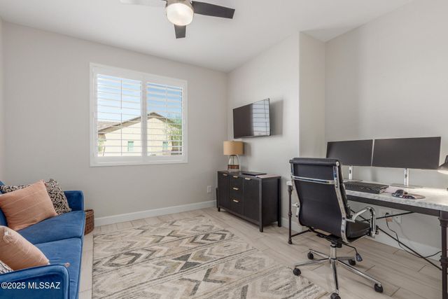 1936 N Star View Lane, Green Valley, AZ 85614