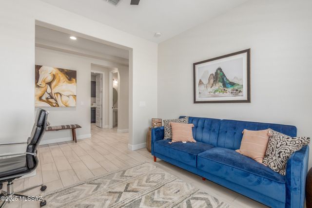 1936 N Star View Lane, Green Valley, AZ 85614