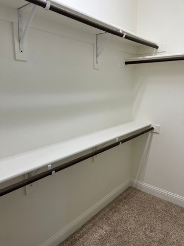 8 Pleasant Valley, Sanger, TX 76266