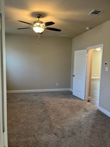 8 Pleasant Valley, Sanger, TX 76266