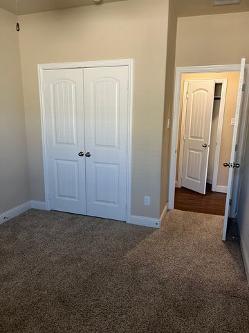 8 Pleasant Valley, Sanger, TX 76266