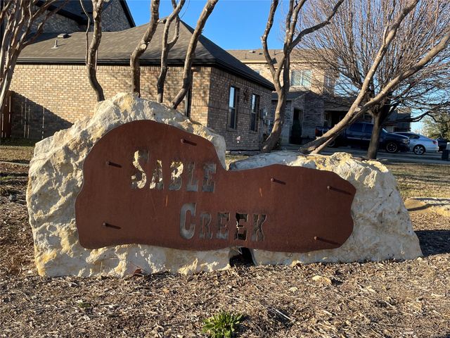 8 Pleasant Valley, Sanger, TX 76266