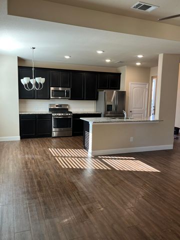 8 Pleasant Valley, Sanger, TX 76266