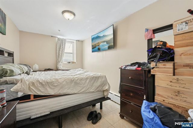 717 16th Street, Union City, NJ 07087