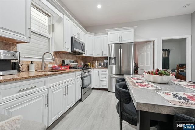 717 16th Street, Union City, NJ 07087