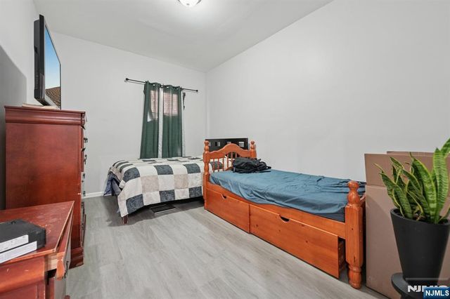 717 16th Street, Union City, NJ 07087