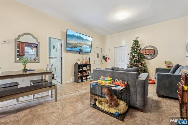 717 16th Street, Union City, NJ 07087