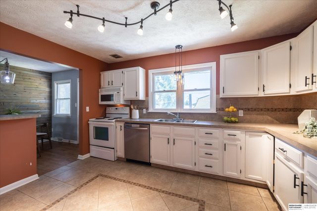 2642 Kendel Drive, Ashland, NE 68003