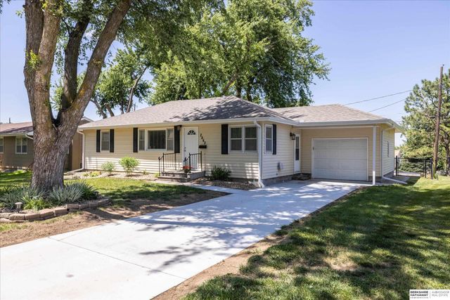 2642 Kendel Drive, Ashland, NE 68003