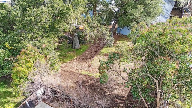 2211 College Avenue, Livermore, CA 94550