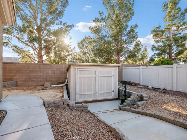 10598 Archerwill RD, Apple Valley, CA 92308