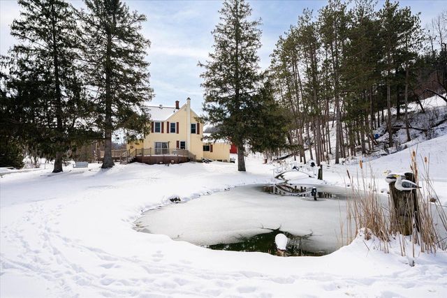 S921 Sveum Ridge ROAD, Coon Valley, WI 54623