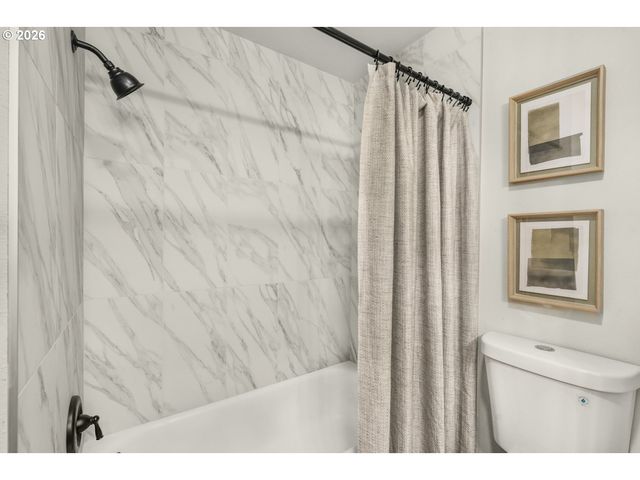 12525 Se HOLGATE Blvd, Portland, OR 97236