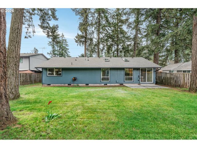 12525 Se HOLGATE Blvd, Portland, OR 97236