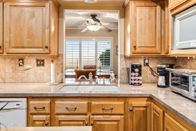 35870 Tierra Subida Avenue, Palmdale, CA 93551