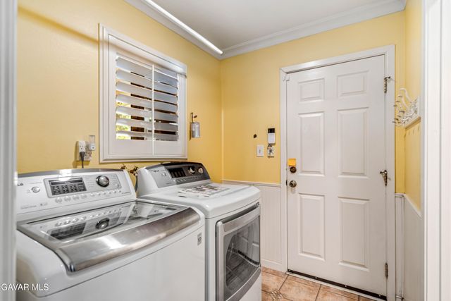 35870 Tierra Subida Avenue, Palmdale, CA 93551