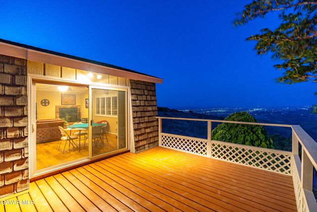 35870 Tierra Subida Avenue, Palmdale, CA 93551