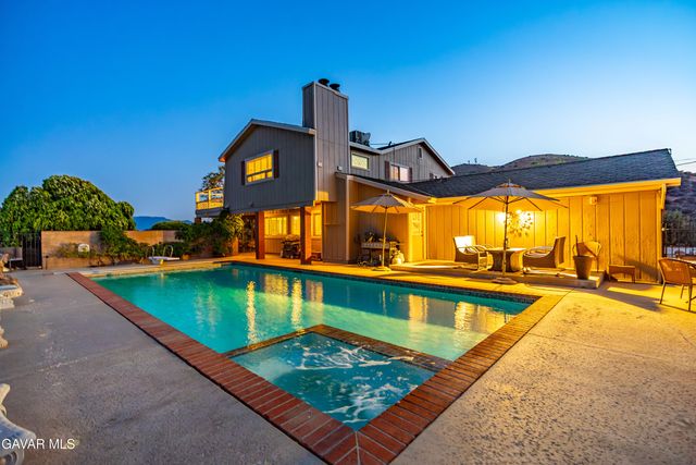 35870 Tierra Subida Avenue, Palmdale, CA 93551