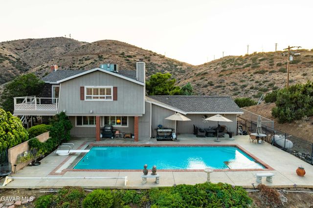 35870 Tierra Subida Avenue, Palmdale, CA 93551