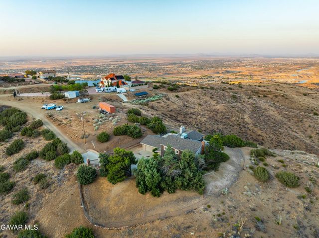 35870 Tierra Subida Avenue, Palmdale, CA 93551