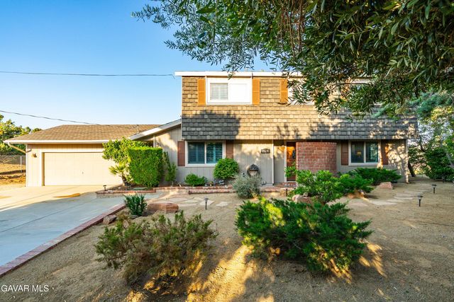 35870 Tierra Subida Avenue, Palmdale, CA 93551