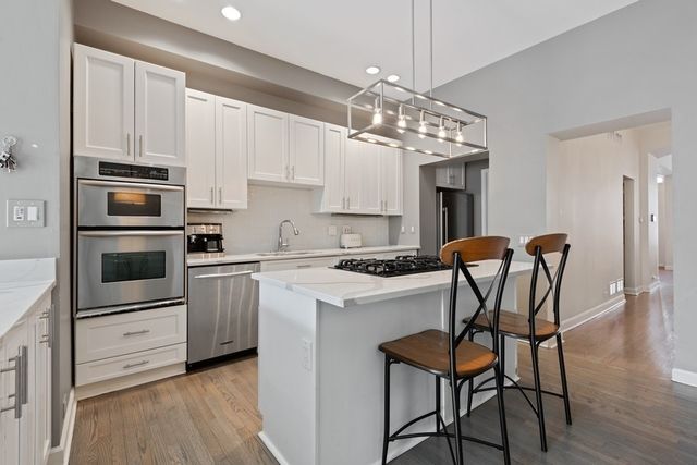 1454 N Wieland Street, Chicago, IL 60610