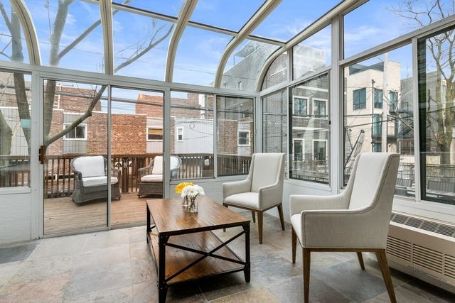 1454 N Wieland Street, Chicago, IL 60610