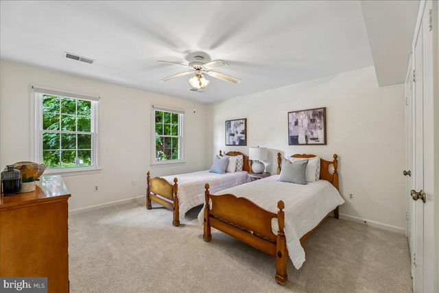 9804 DANSK CT, Fairfax, VA 22032
