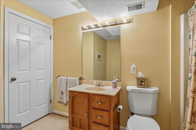 9804 DANSK CT, Fairfax, VA 22032