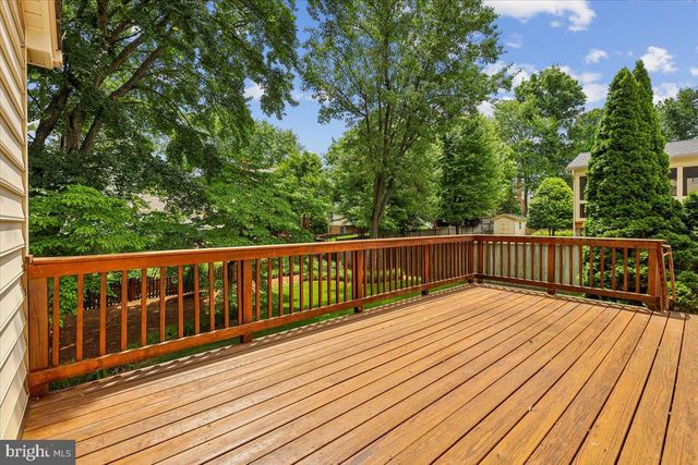 9804 DANSK CT, Fairfax, VA 22032