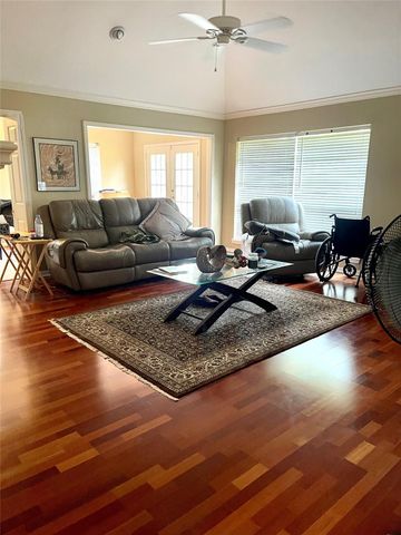 4418 Chestnut Meadow Drive, Sugar Land, TX 77479